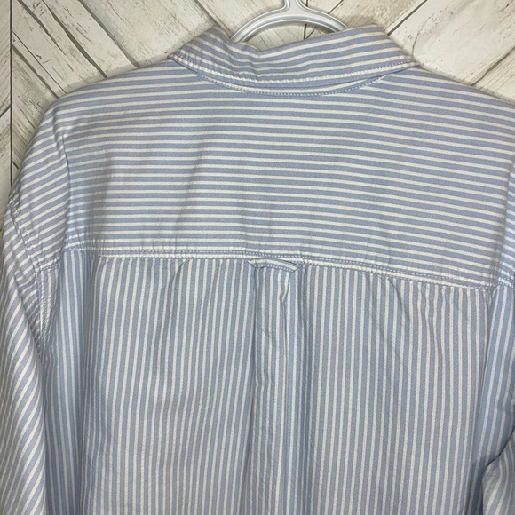 H&M blue and white white stripe button down shirt blouse - Picture 6 of 11